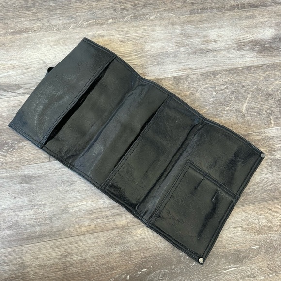 BCBGMAXAZRIA Black Tri-Fold Faux Leather Clutch/Pouch - Y2K Style - Picture 10 of 13